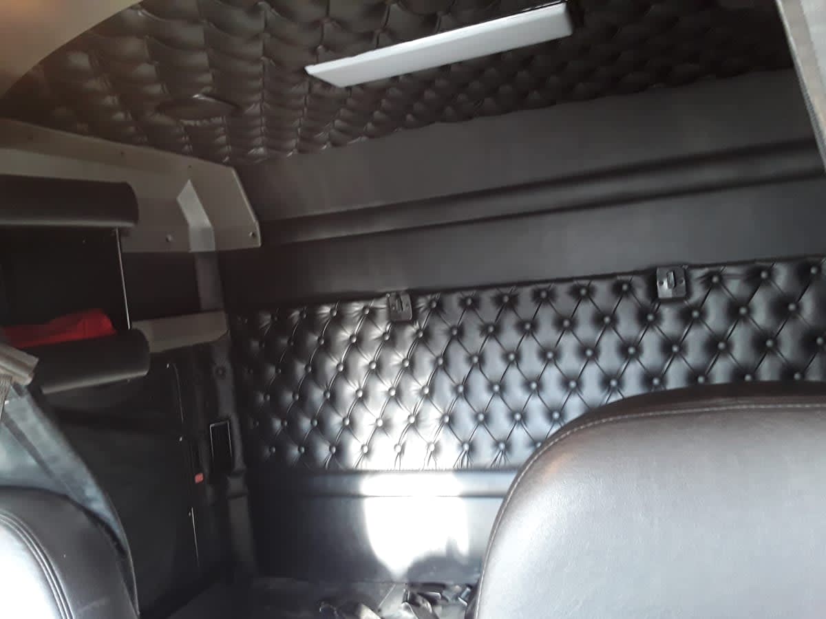 2019 Freightliner - image 8