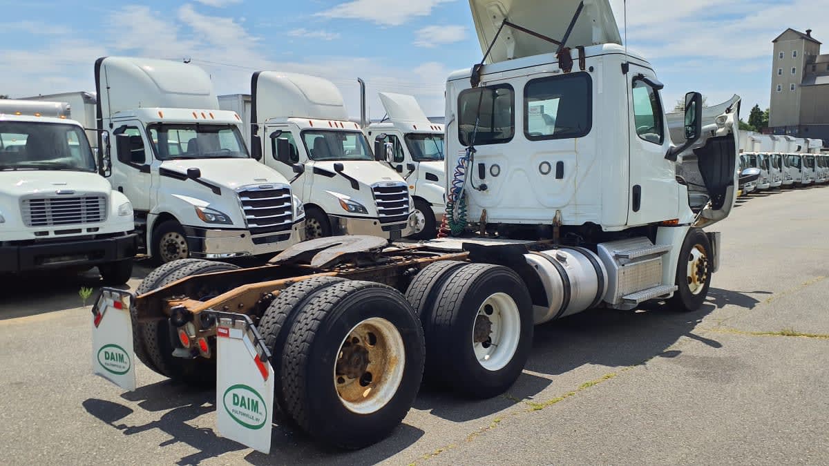 2020 Freightliner/Mercedes NEW CASCADIA PX12664 883712