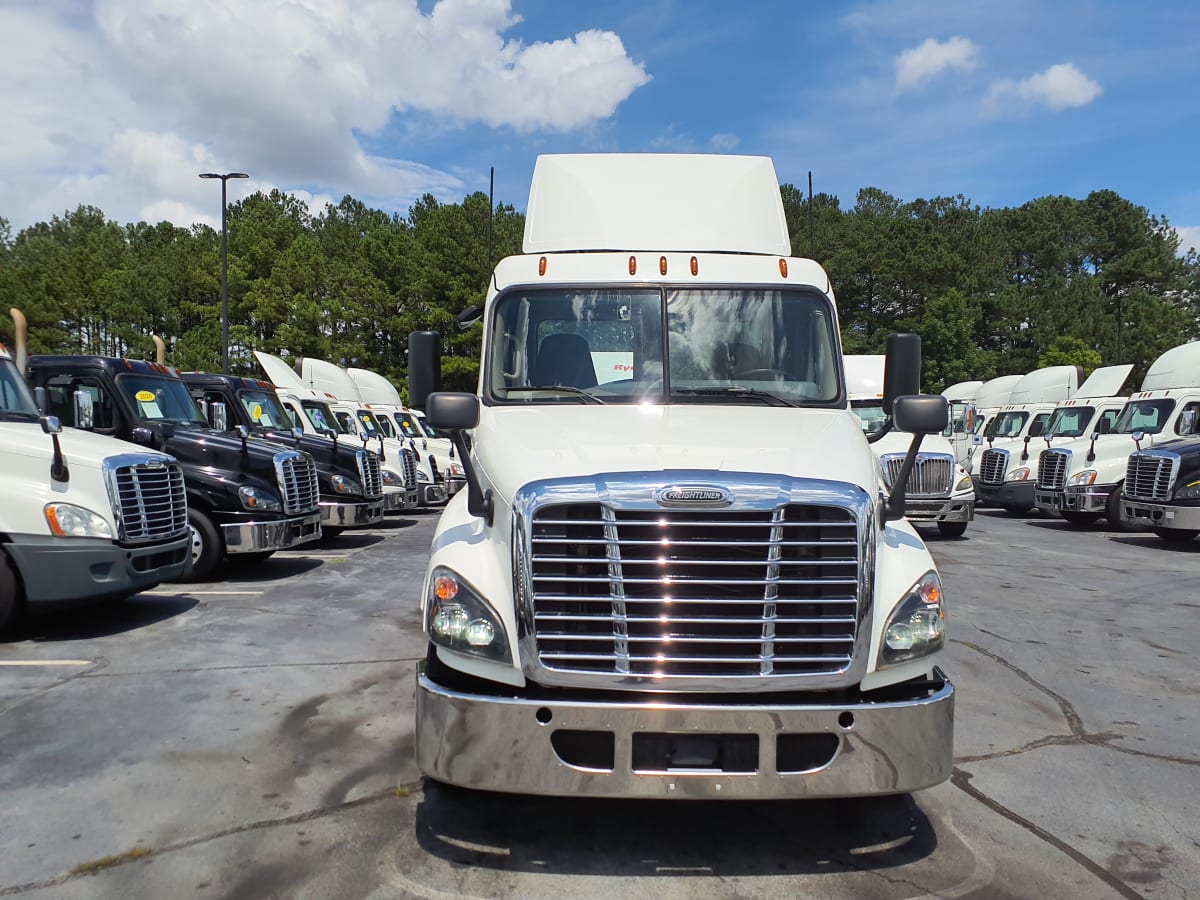 2020 Freightliner/Mercedes CASCADIA 125 884013