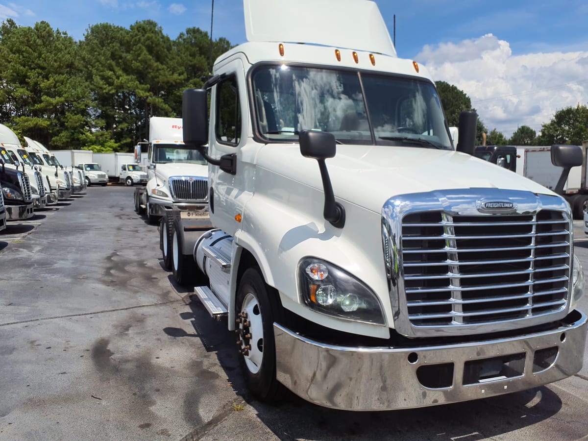 2020 Freightliner/Mercedes CASCADIA 125 884013