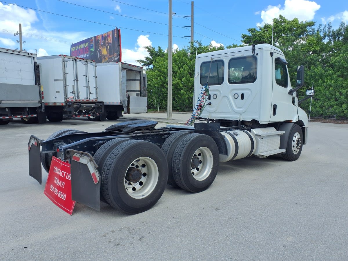 2020 Freightliner - image 4