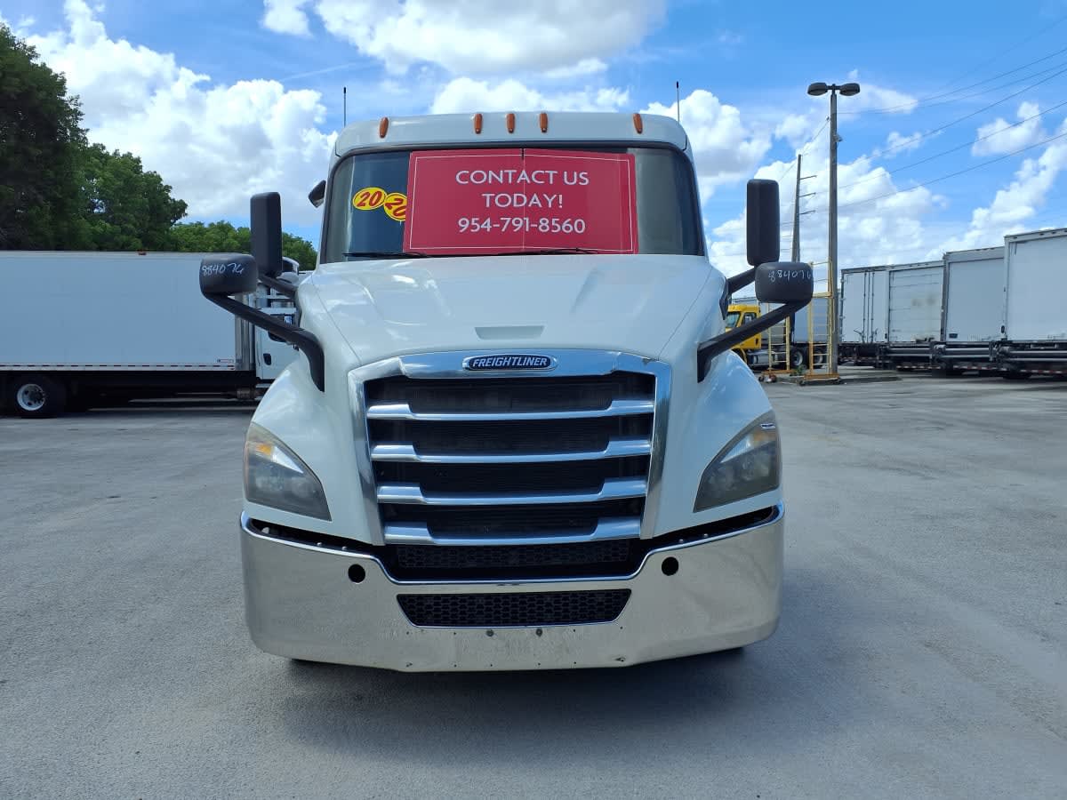 2020 Freightliner - image 2