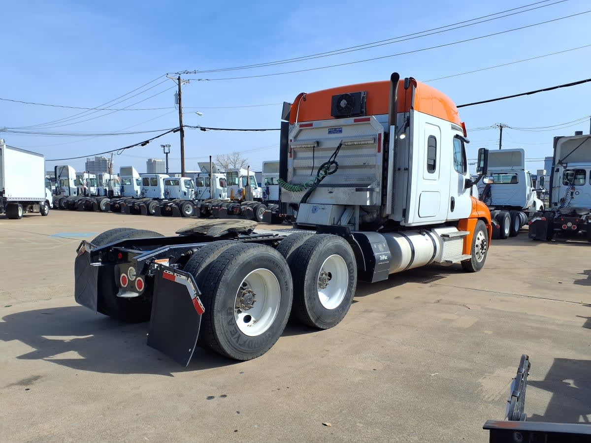 2020 Freightliner/Mercedes CASCADIA 125 884404
