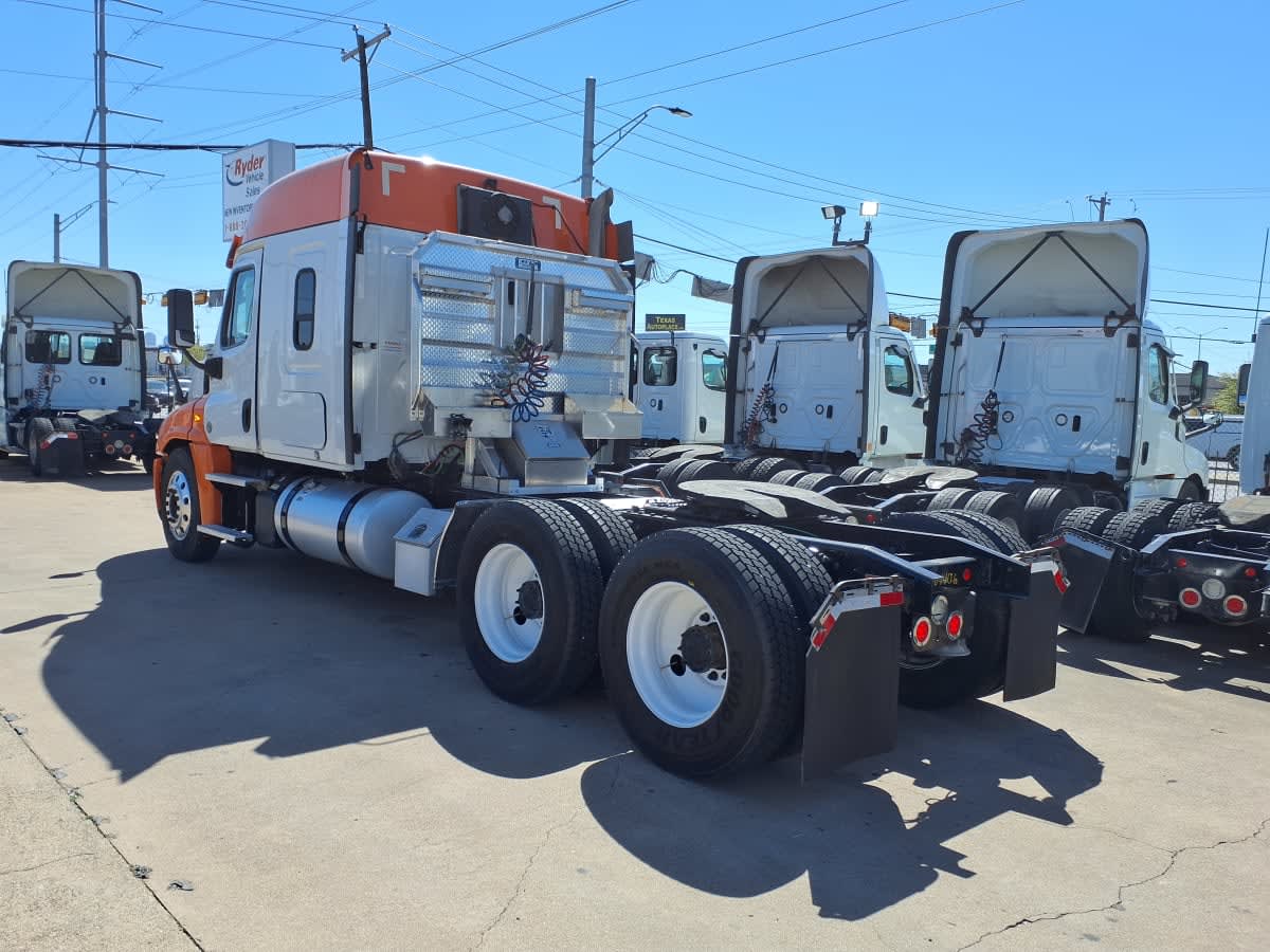 2020 Freightliner/Mercedes CASCADIA 125 884406