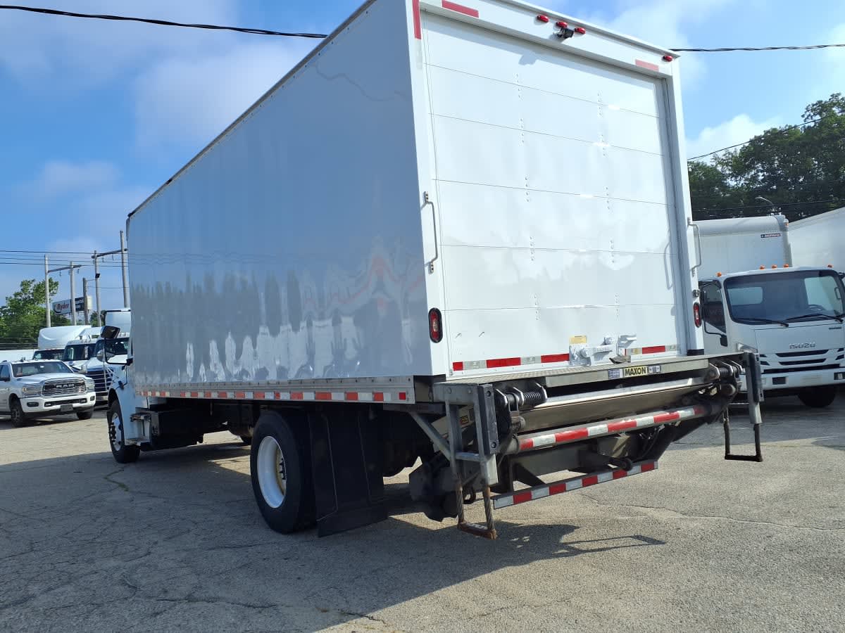 2019 Freightliner M2 106 884429