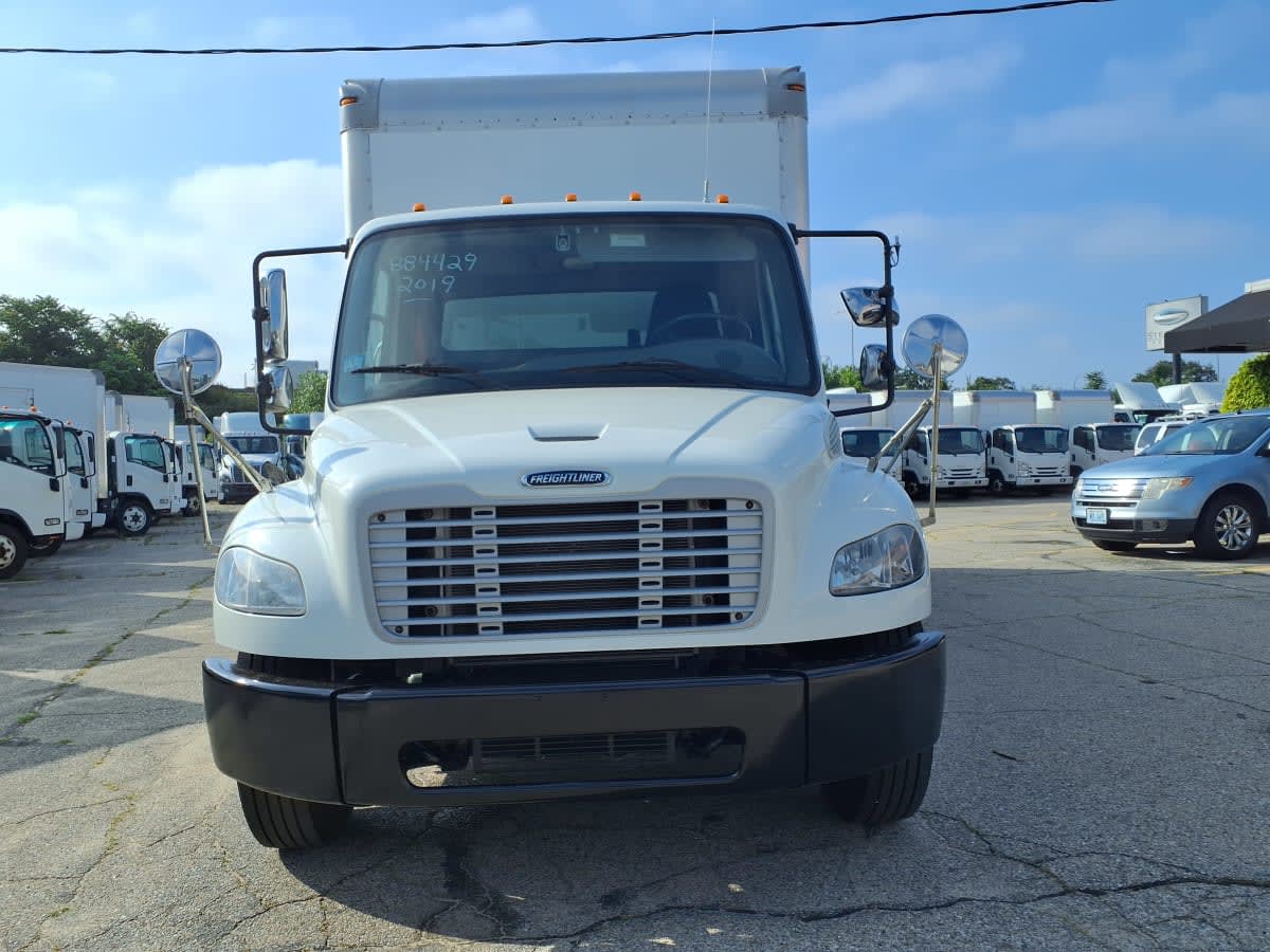 2019 Freightliner M2 106 884429