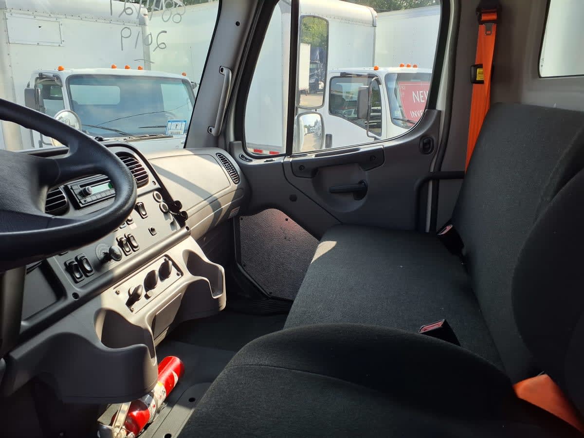 2019 Freightliner M2 106 884429