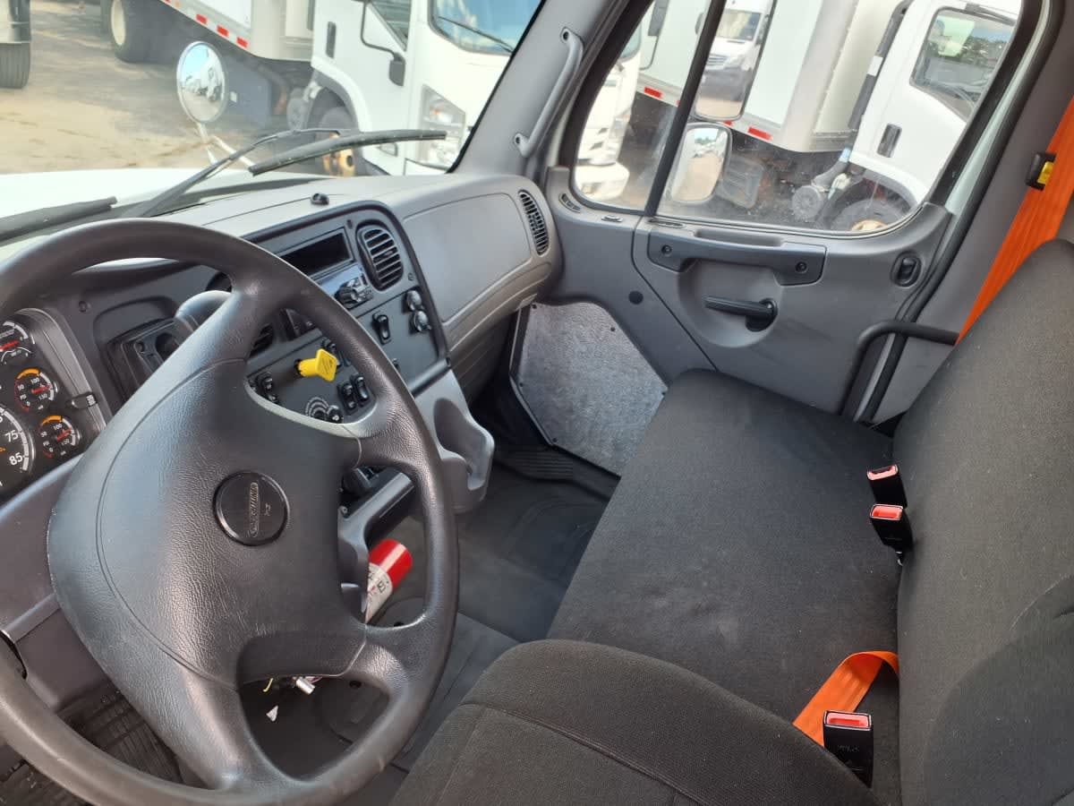 2019 Freightliner M2 106 884432