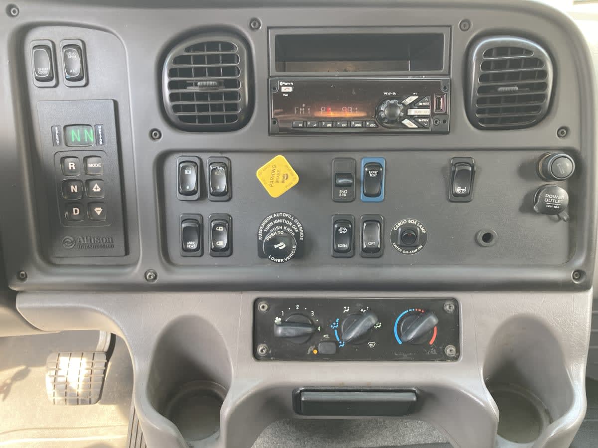 2020 Freightliner/Mercedes M2 106 884464