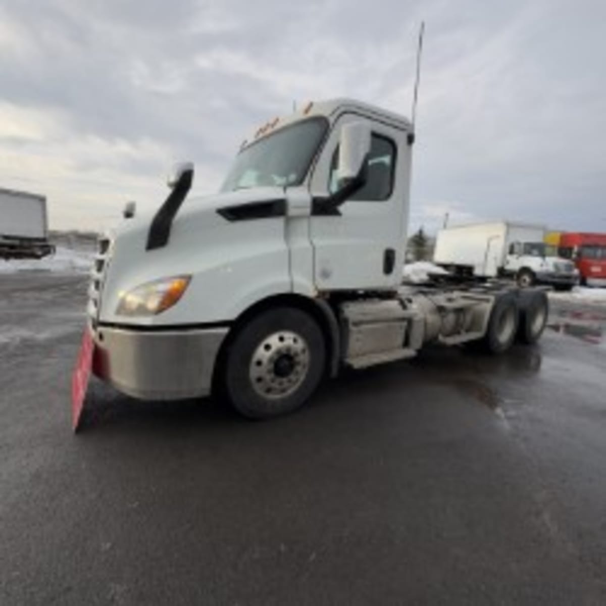 2020 Freightliner - image 1