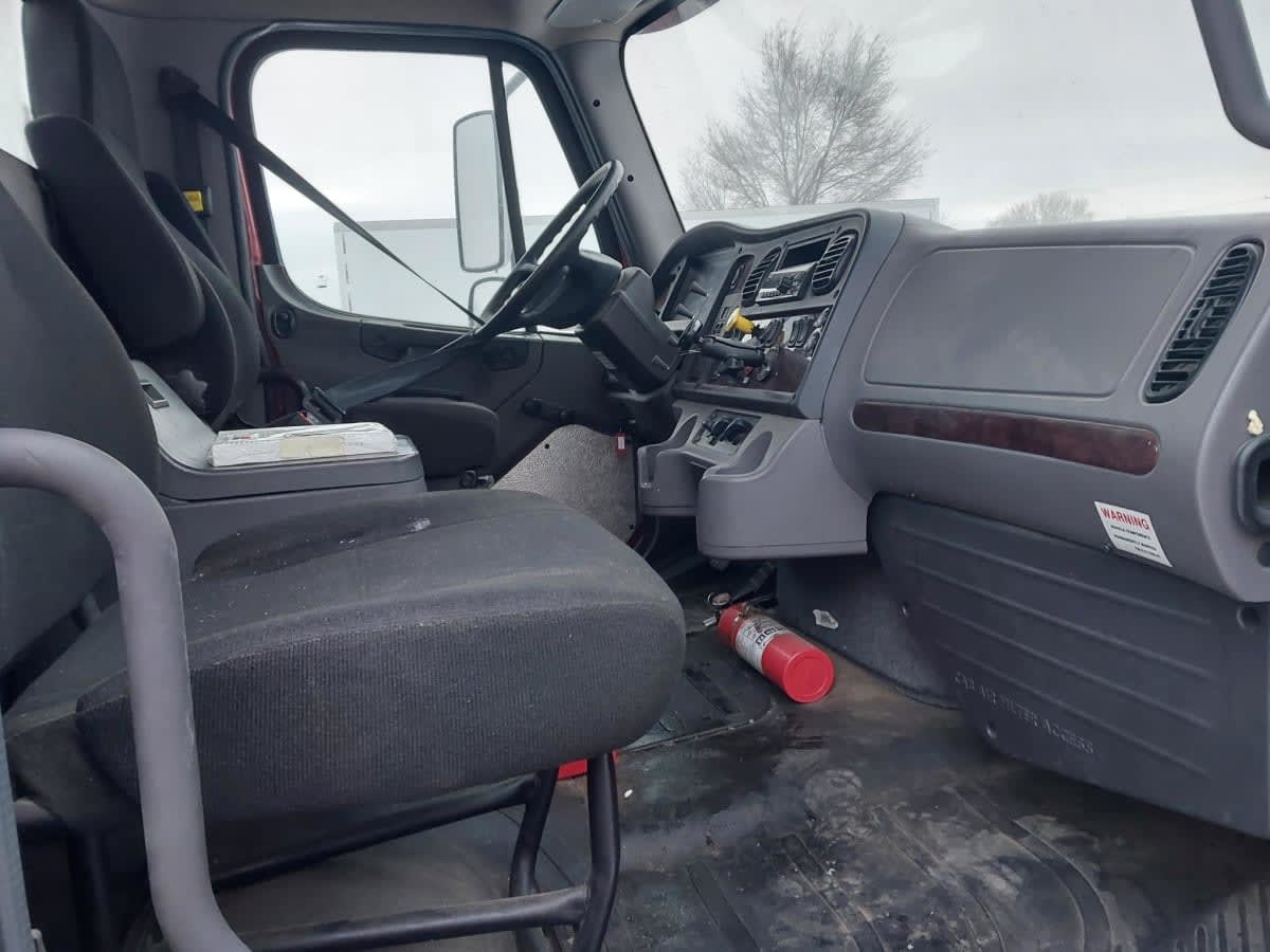 2019 Freightliner/Mercedes M2 106 884495