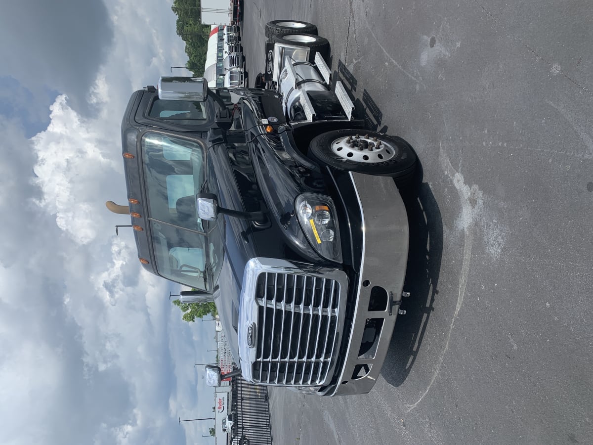 2020 Freightliner/Mercedes CASCADIA 125 884512