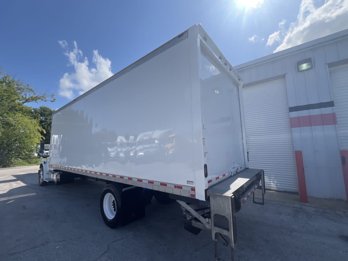 2019 Freightliner M2 106 884571