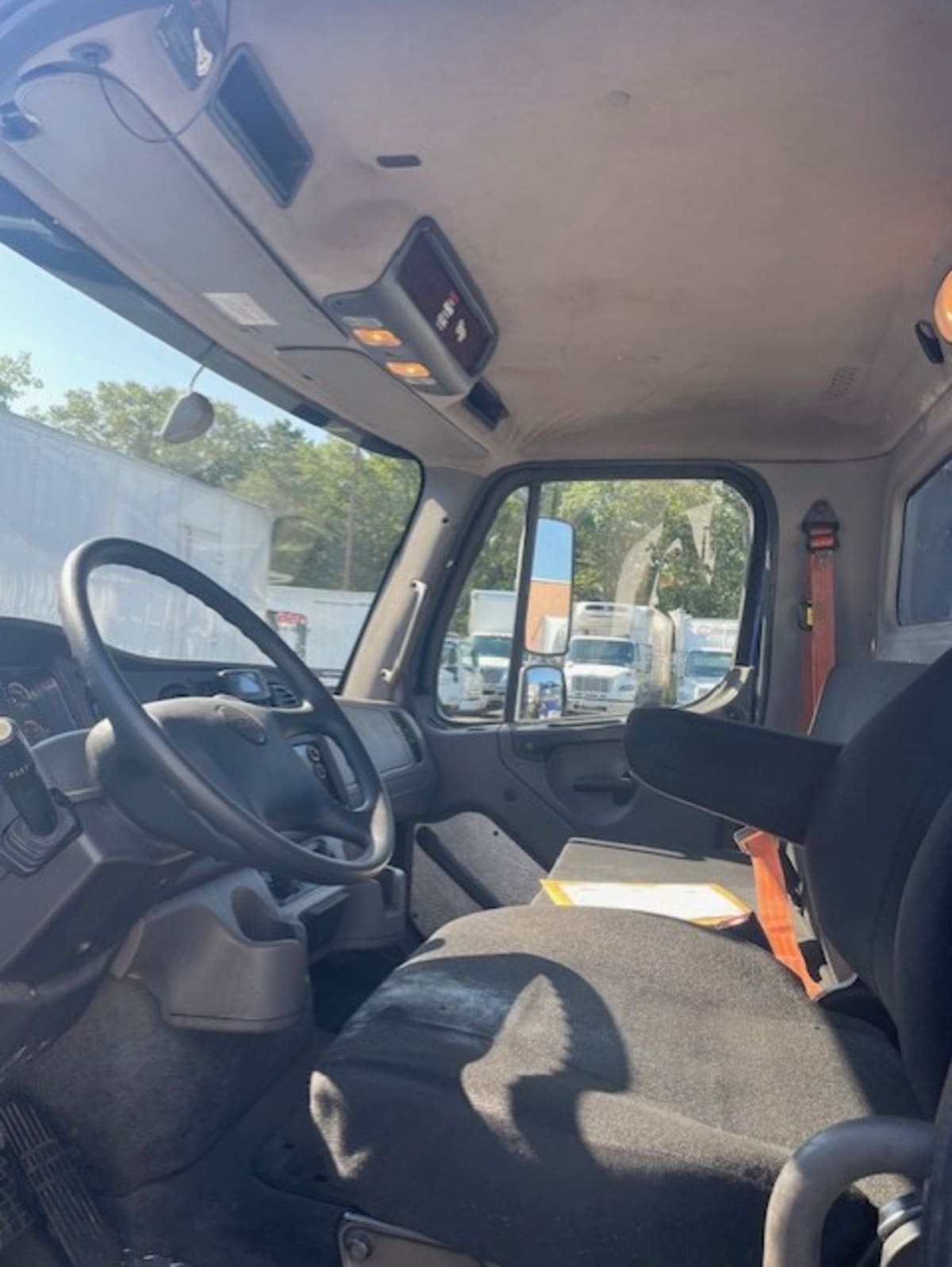 2020 Freightliner M2 112 - image 7