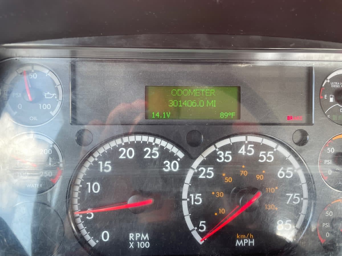 2020 Freightliner M2 112 - image 9