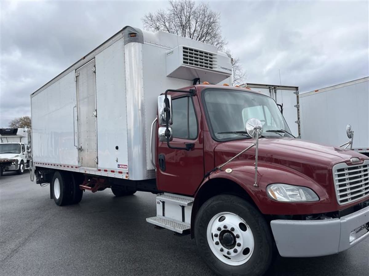2020 Freightliner/Mercedes M2 106 884609