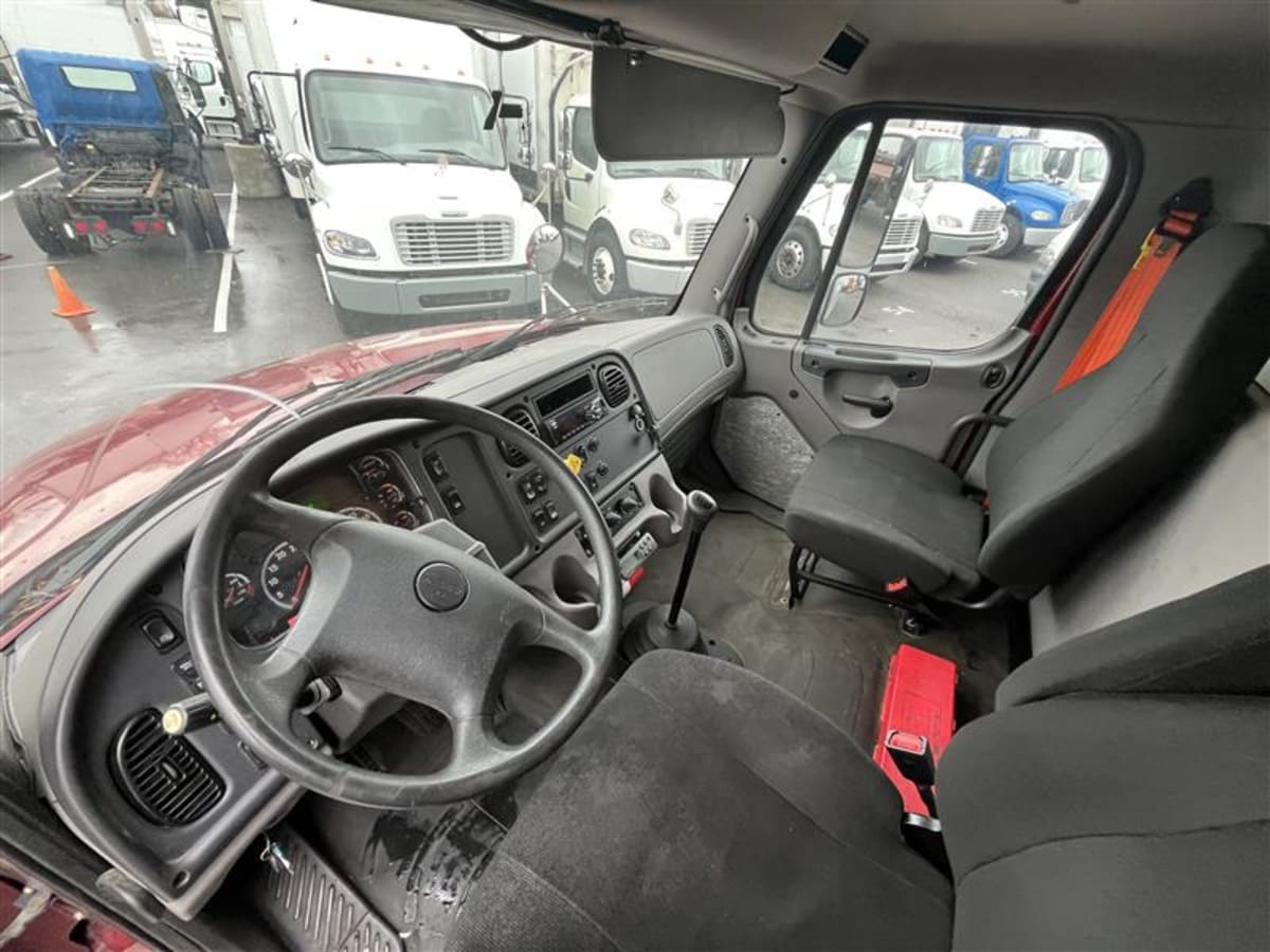 2020 Freightliner/Mercedes M2 106 884609