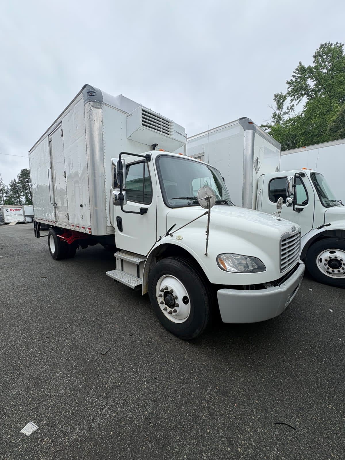 2020 Freightliner/Mercedes M2 106 884610