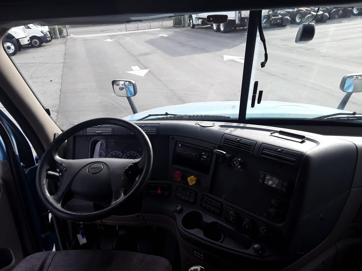 2020 Freightliner/Mercedes CASCADIA 125 884632