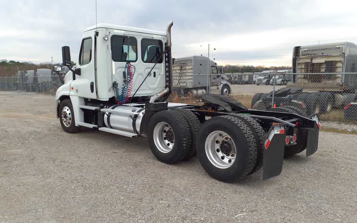 2020 Freightliner/Mercedes CASCADIA 125 884701