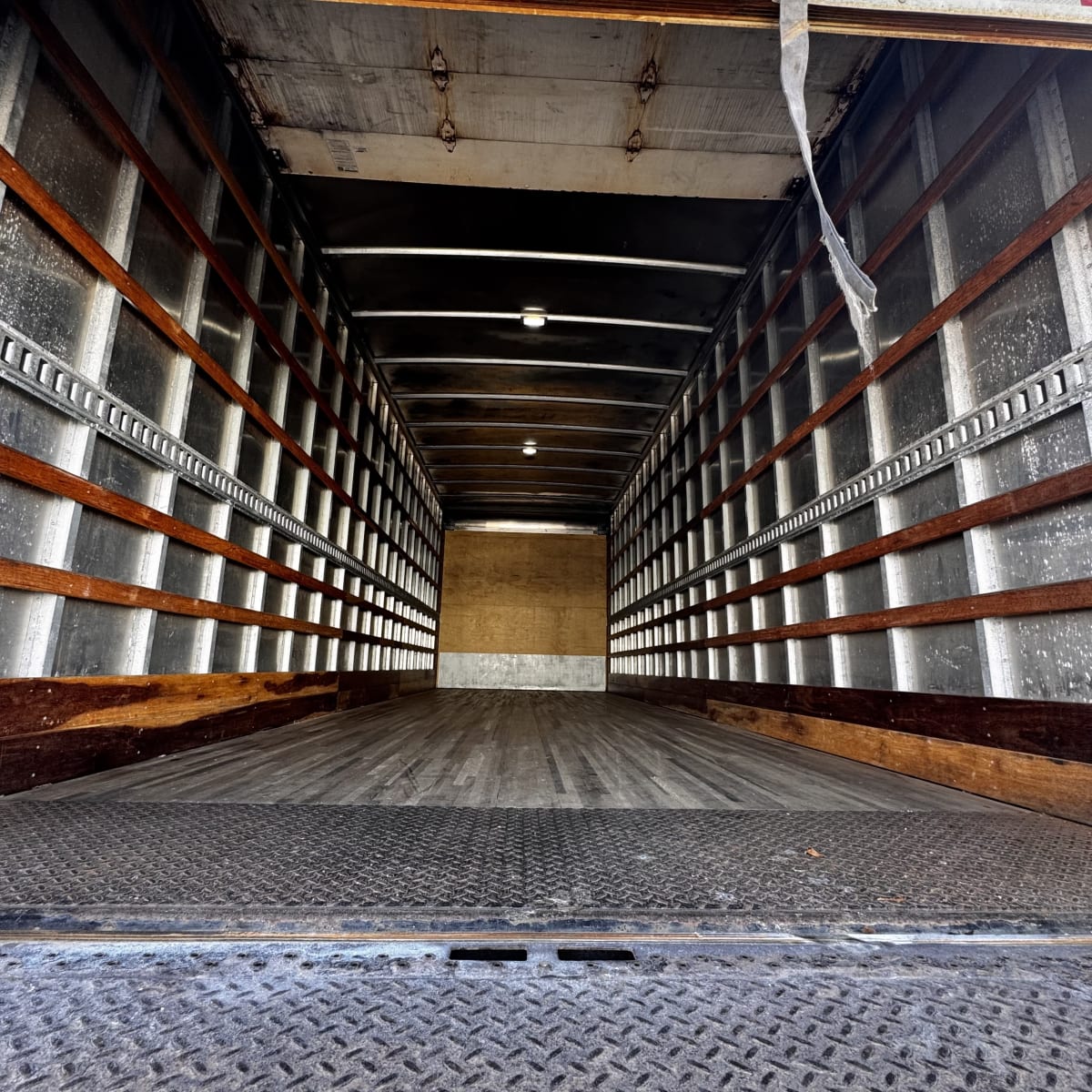 2020 Freightliner/Mercedes M2 106 884714