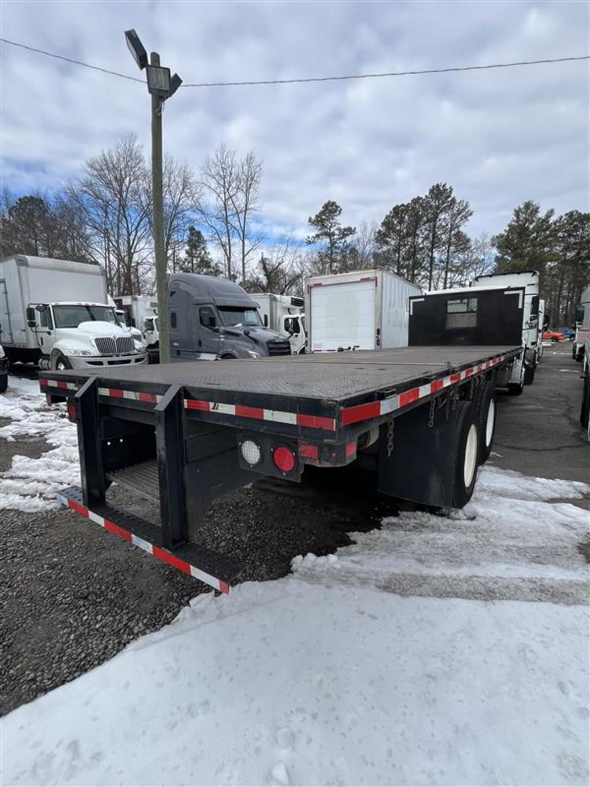 2019 Freightliner/Mercedes M2 106 884719
