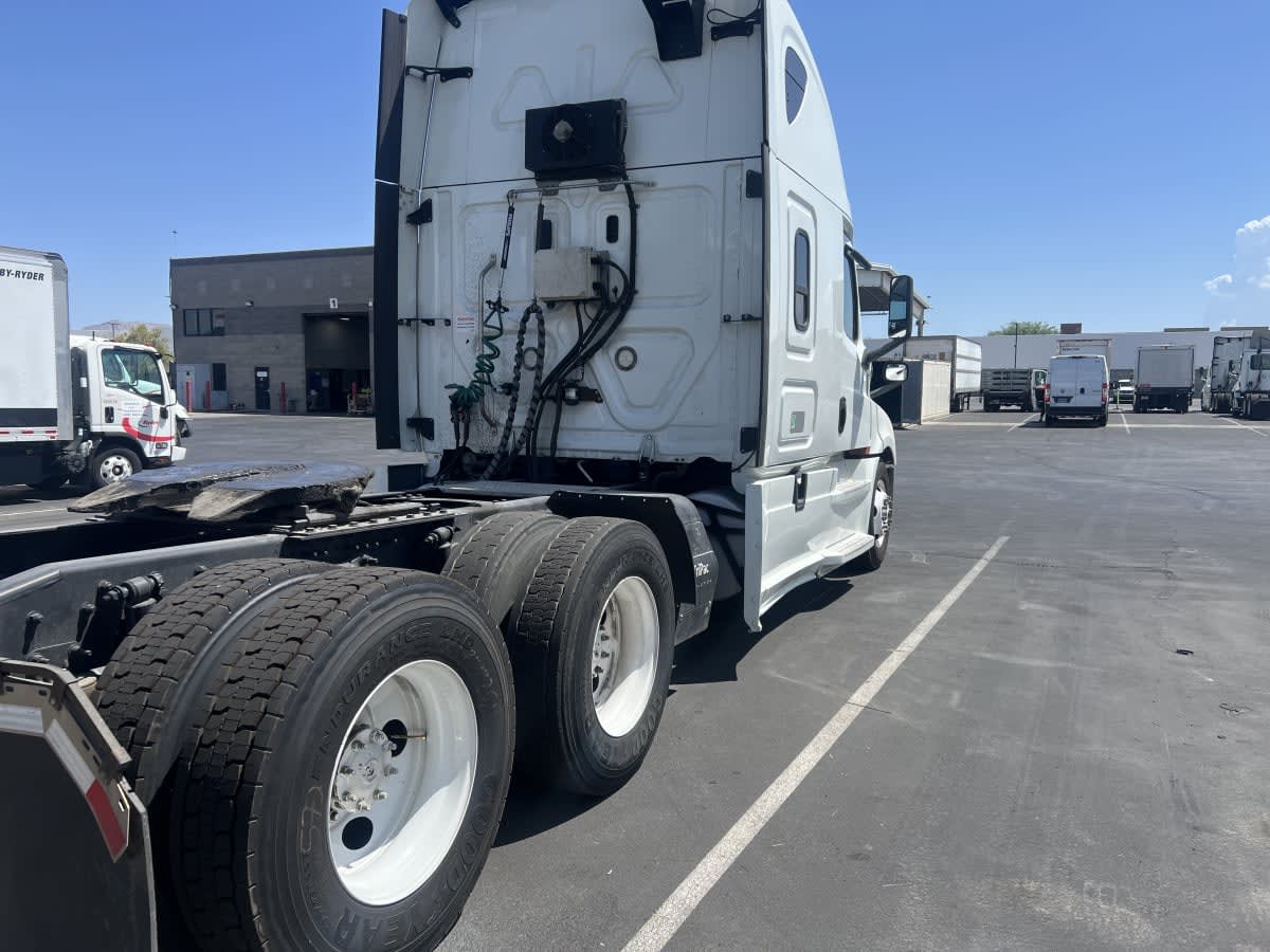 2020 Freightliner/Mercedes NEW CASCADIA PX12664 884737 2020 Freightliner/Mercedes NEW CASCADIA PX12664 884737