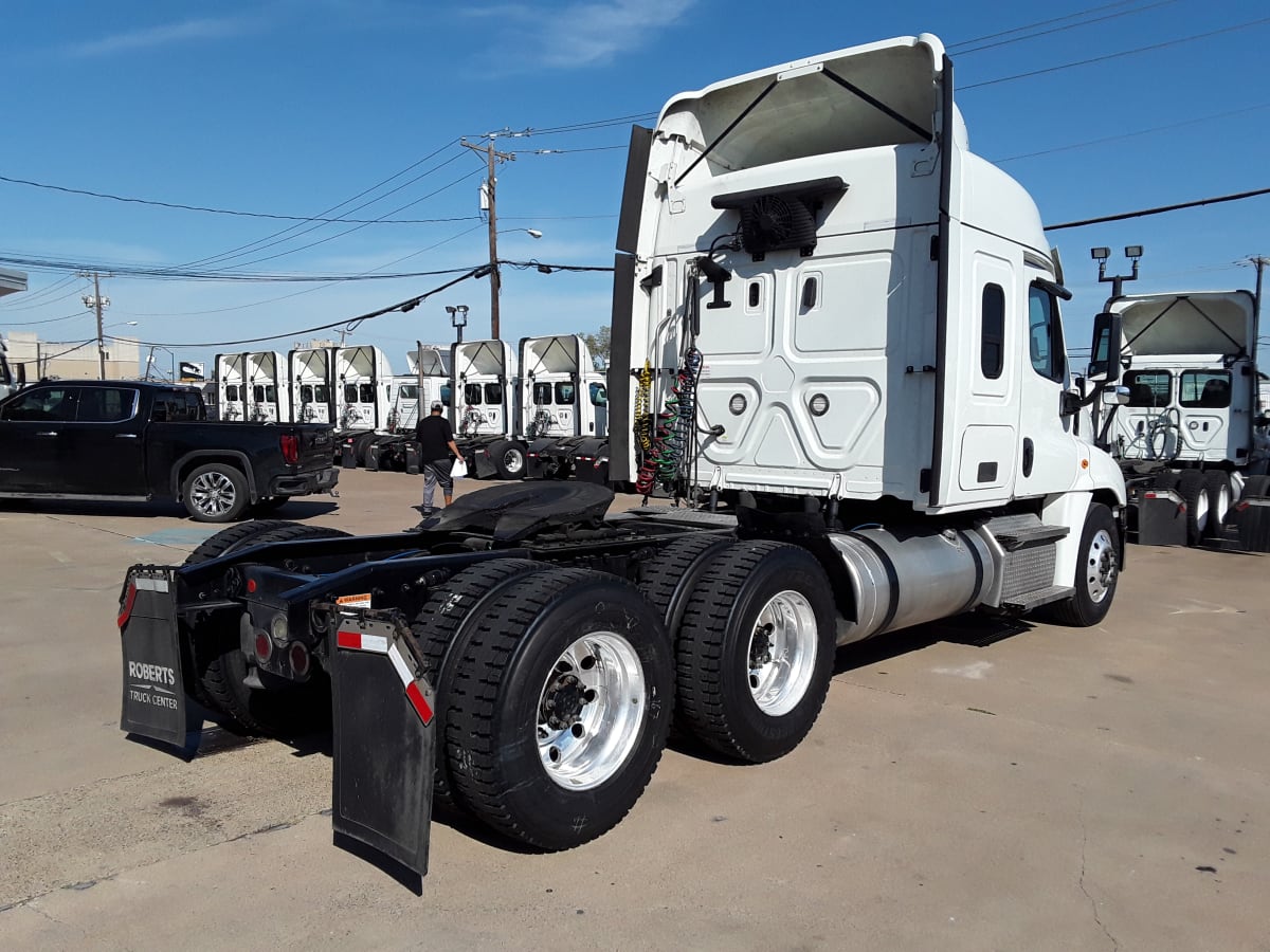 2020 Freightliner/Mercedes CASCADIA 125 884741