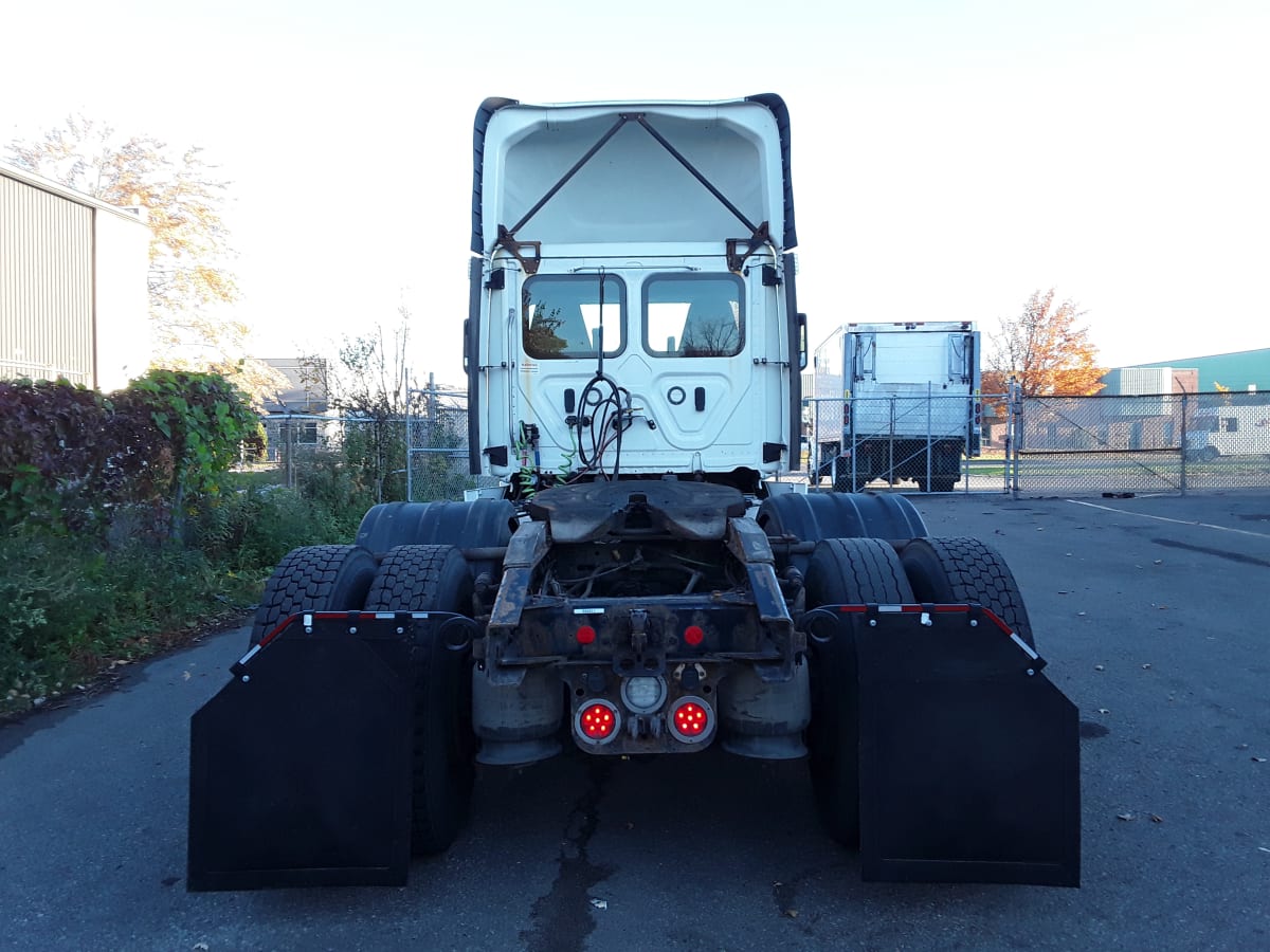 2019 Freightliner/Mercedes NEW CASCADIA PX12664 884851