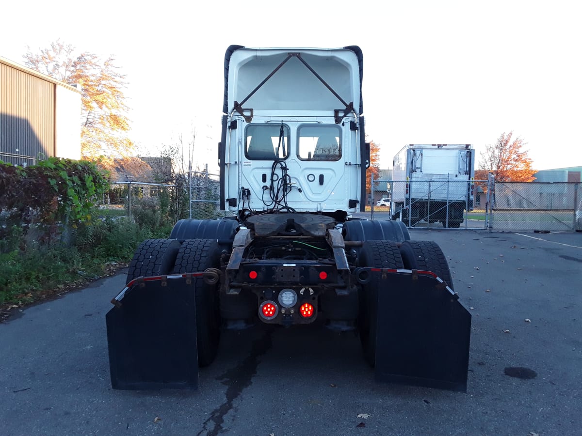 2019 Freightliner/Mercedes NEW CASCADIA PX12664 884853