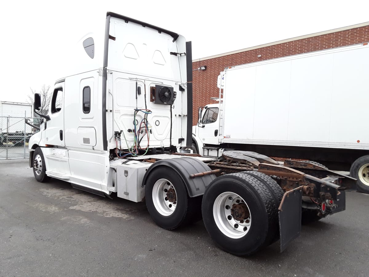 2019 Freightliner/Mercedes NEW CASCADIA PX12664 884855