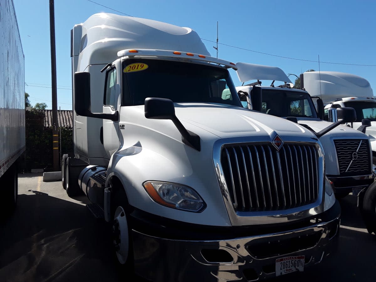 2019 Navistar International LT625 SLPR CAB 884890