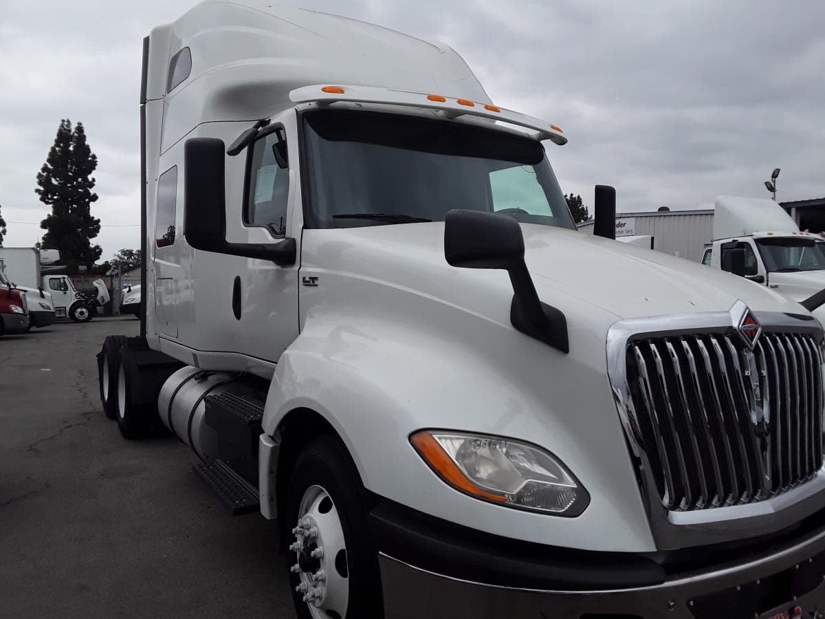 2019 International - image 3