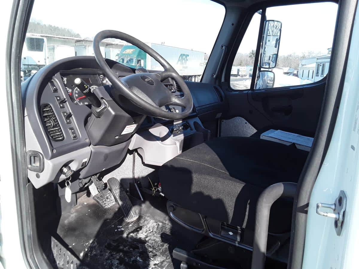 2020 Freightliner/Mercedes M2 106 884899