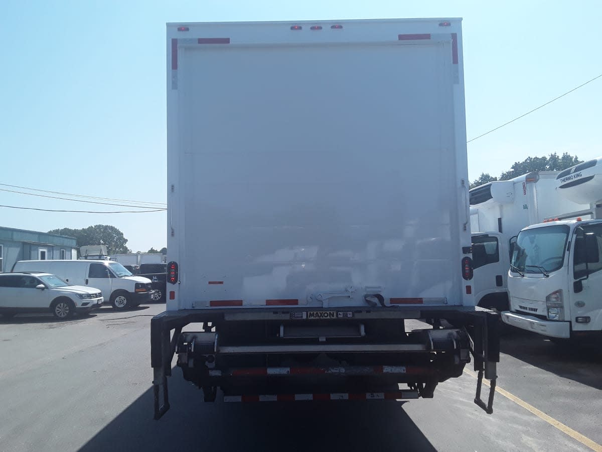 2020 Freightliner/Mercedes M2 106 884901