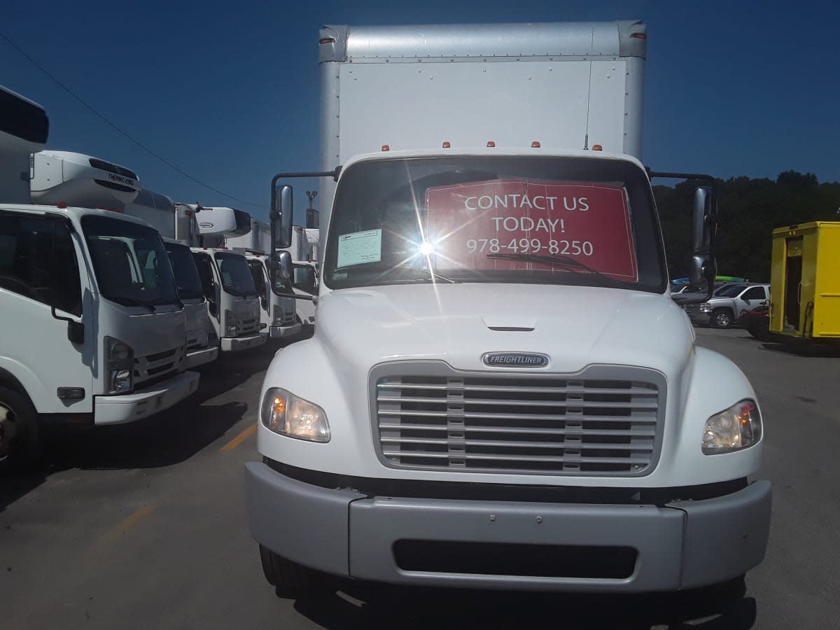 2020 Freightliner/Mercedes M2 106 884901