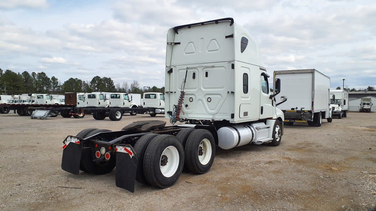 2020 Freightliner/Mercedes NEW CASCADIA PX12664 884933