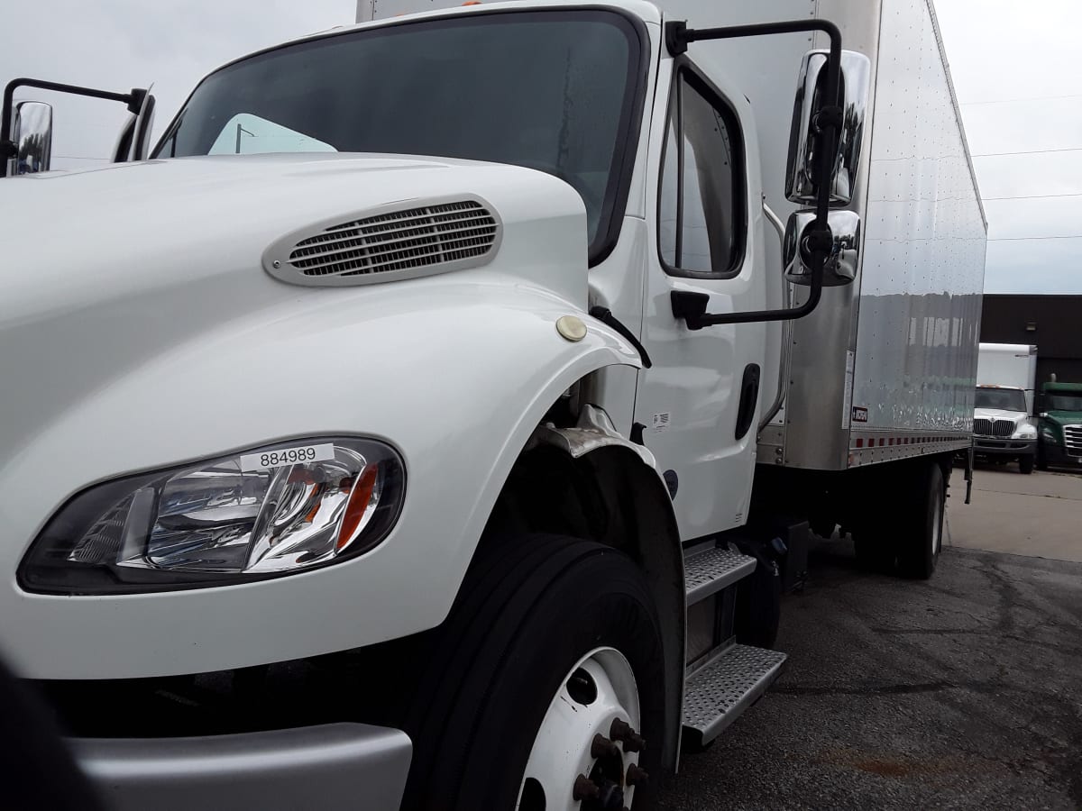 2019 Freightliner/Mercedes M2 106 884989