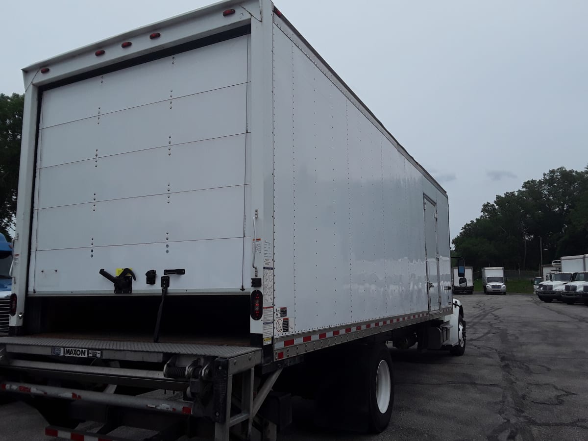 2019 Freightliner/Mercedes M2 106 884991