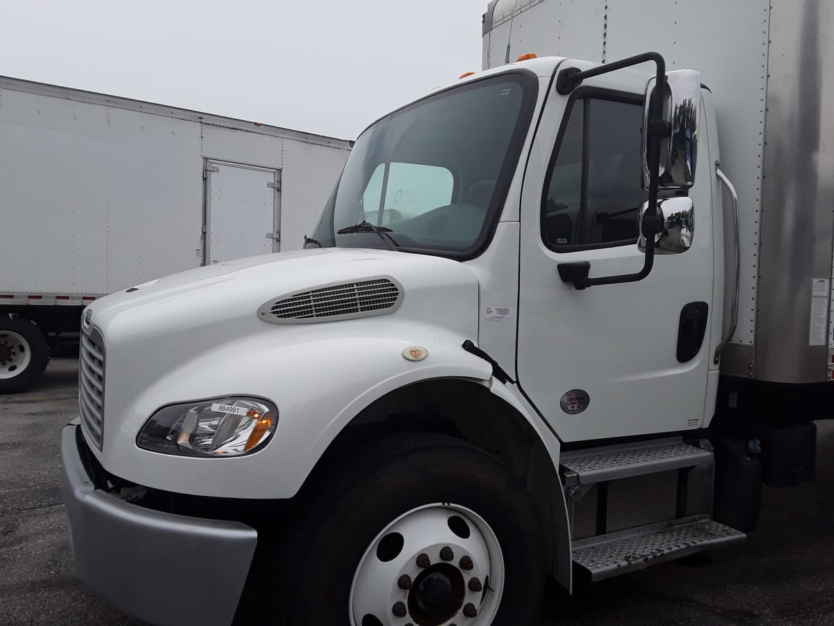 2019 Freightliner/Mercedes M2 106 884991