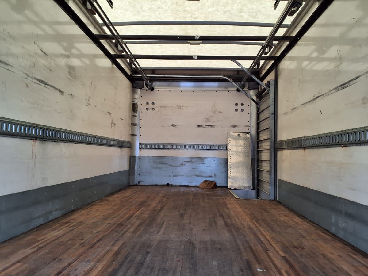 2019 Isuzu NQR 885175