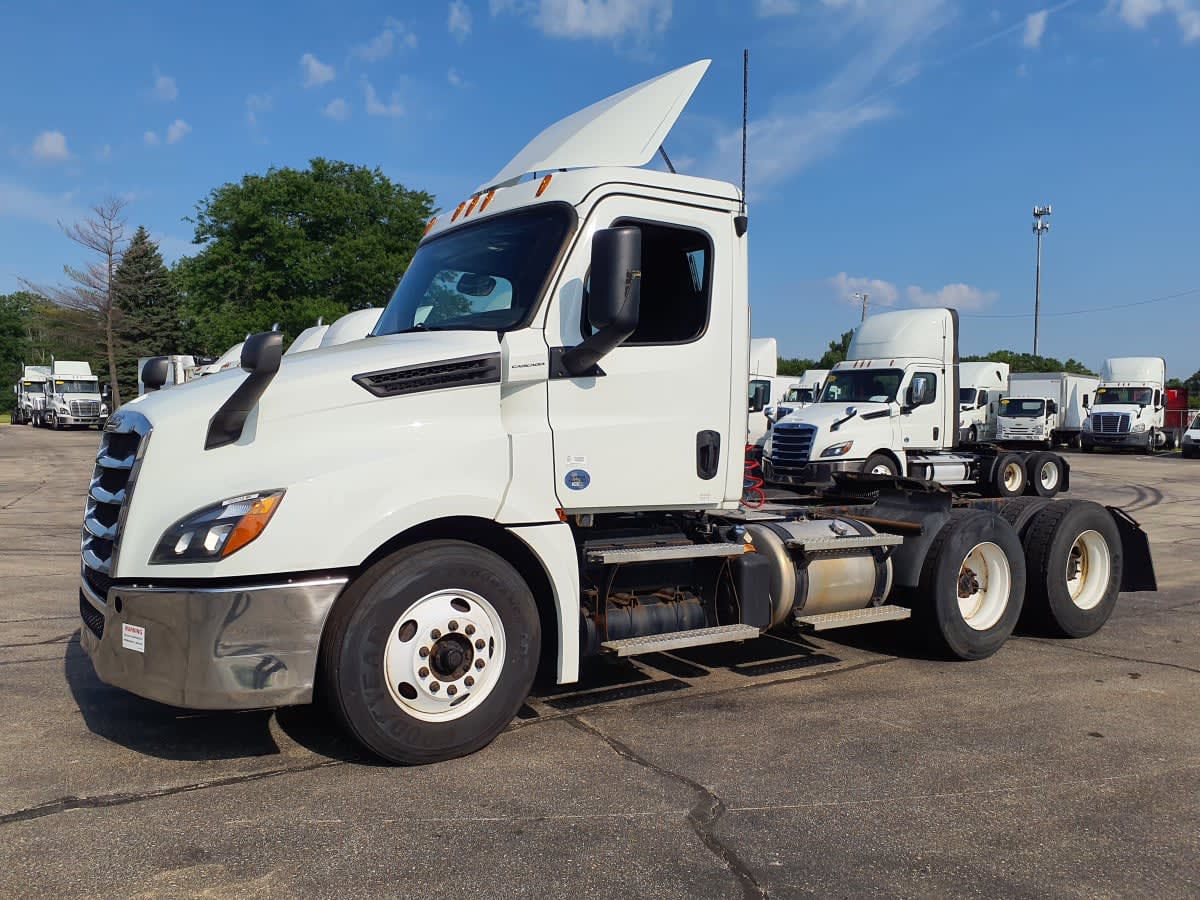 2020 Freightliner NEW CASCADIA PX12664 885218