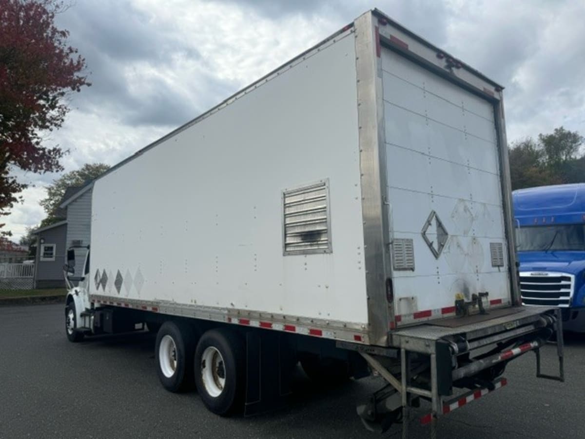 2019 Freightliner/Mercedes M2 106 885247