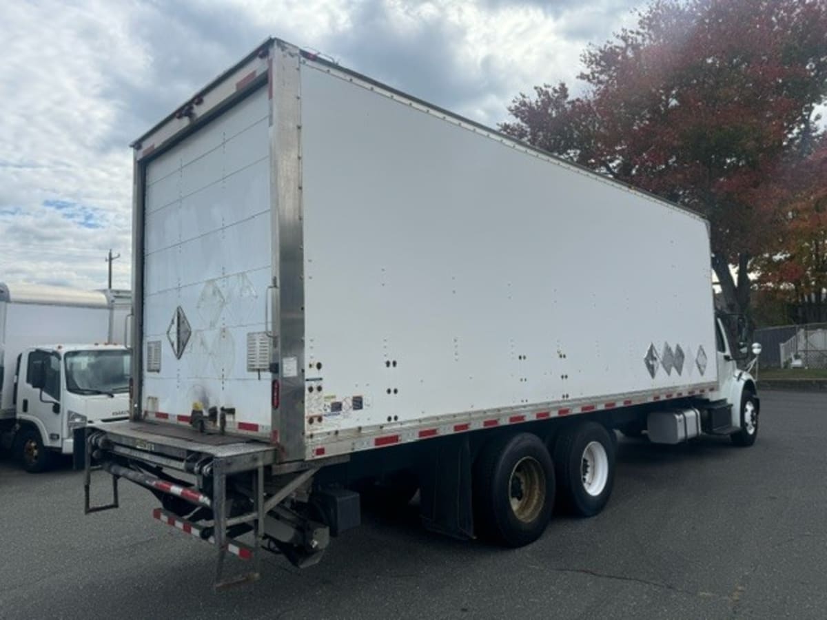 2019 Freightliner/Mercedes M2 106 885247