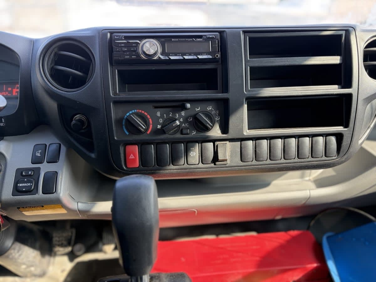 2019 Hino HINO 195 885290