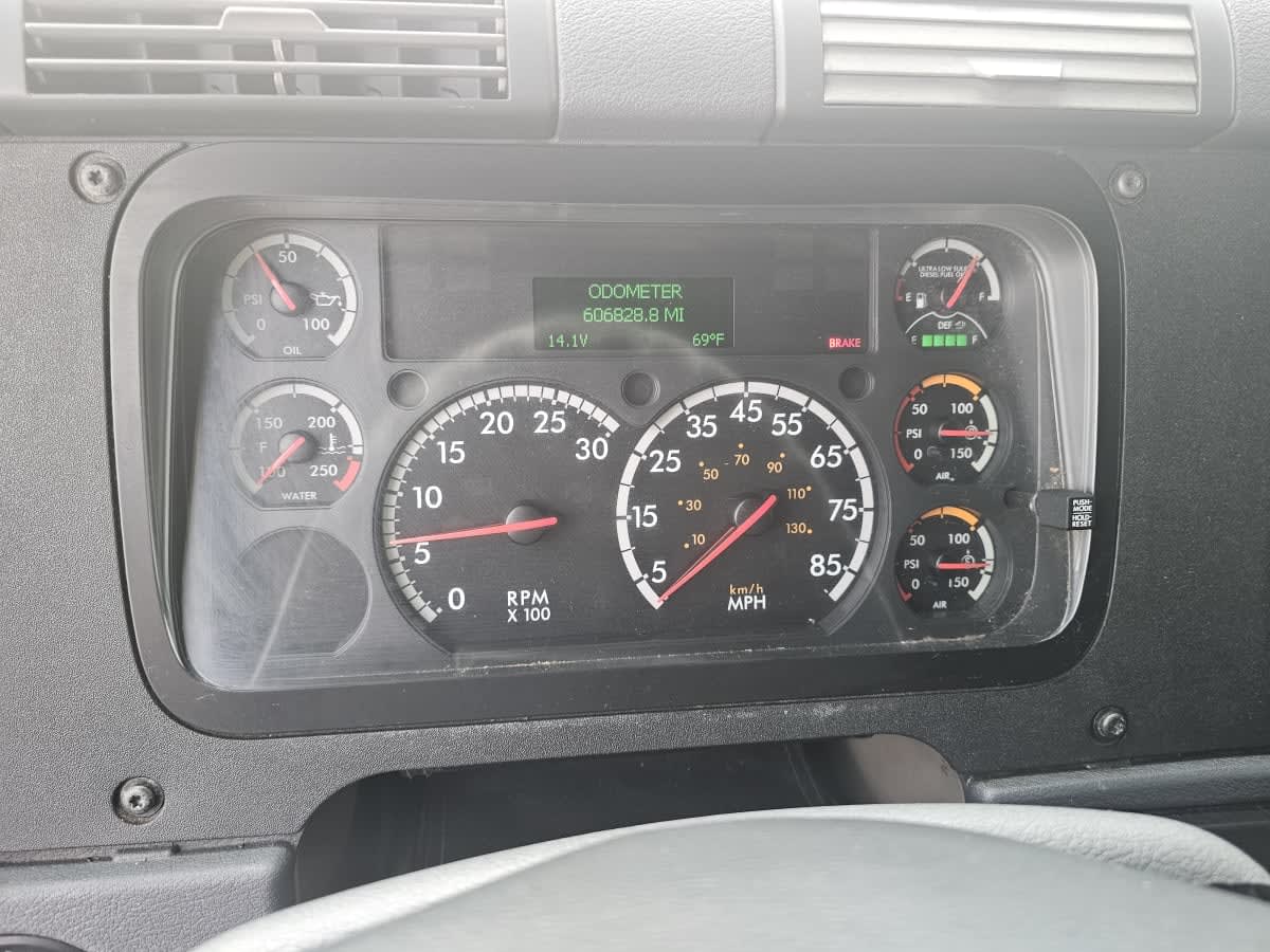 2020 Freightliner - image 10