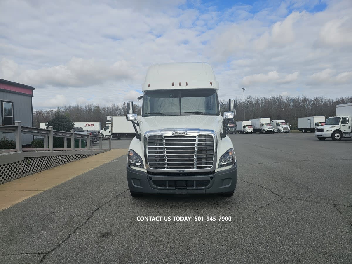 2020 Freightliner - image 2