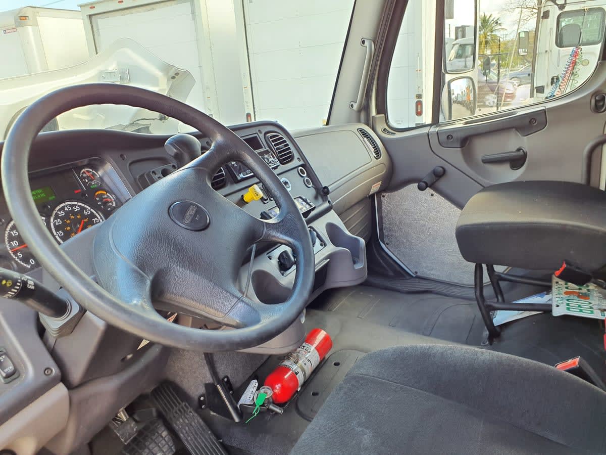 2019 Freightliner/Mercedes M2 106 885351