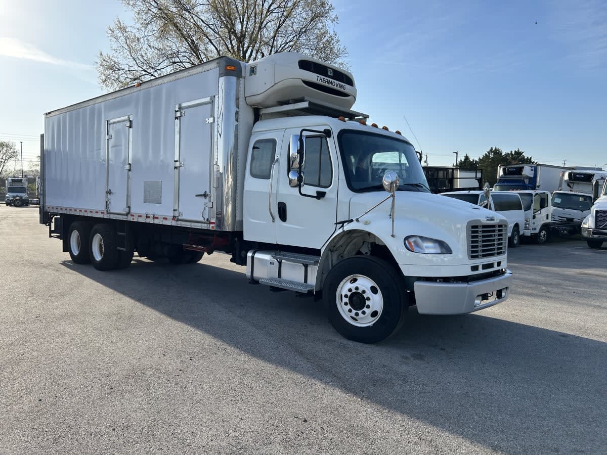 2020 Freightliner M2 106 - image 3
