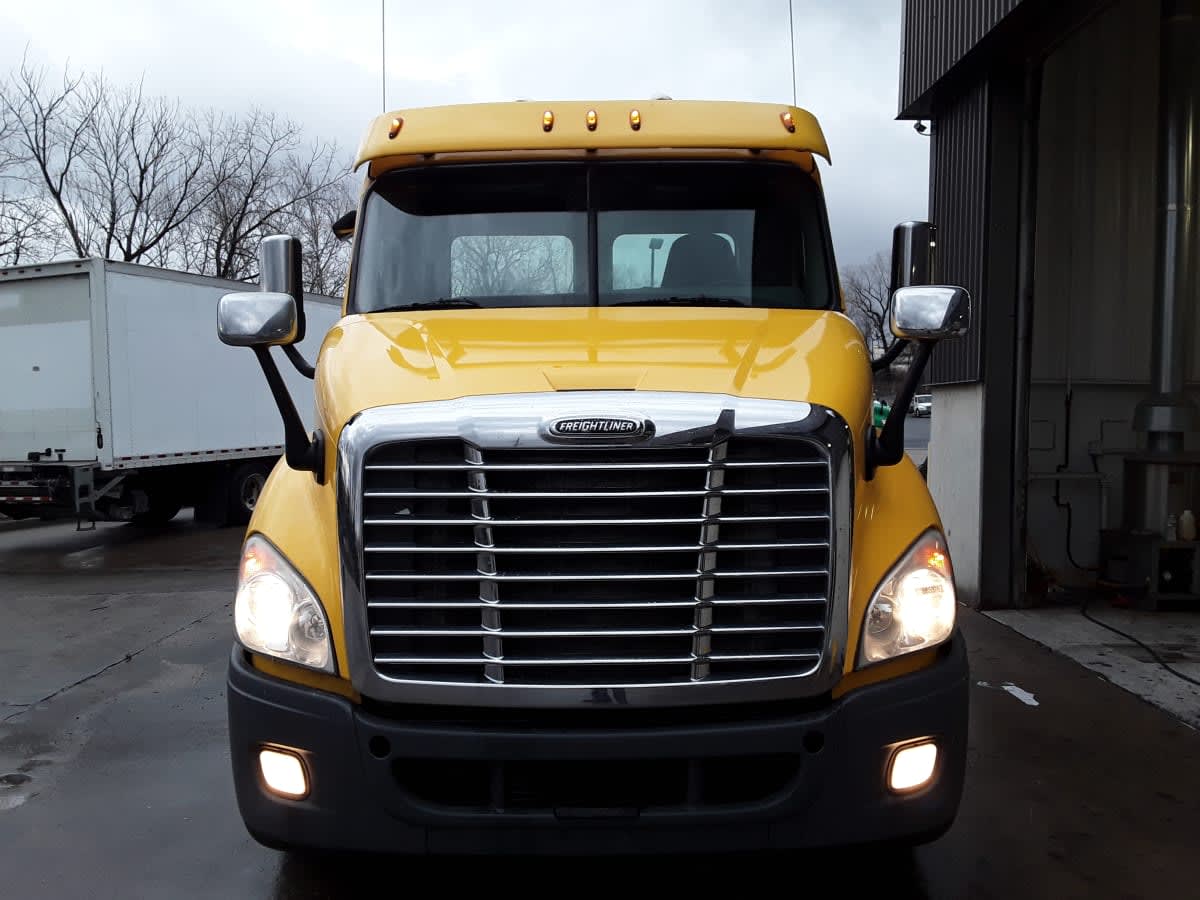 2020 Freightliner/Mercedes CASCADIA 113 885376